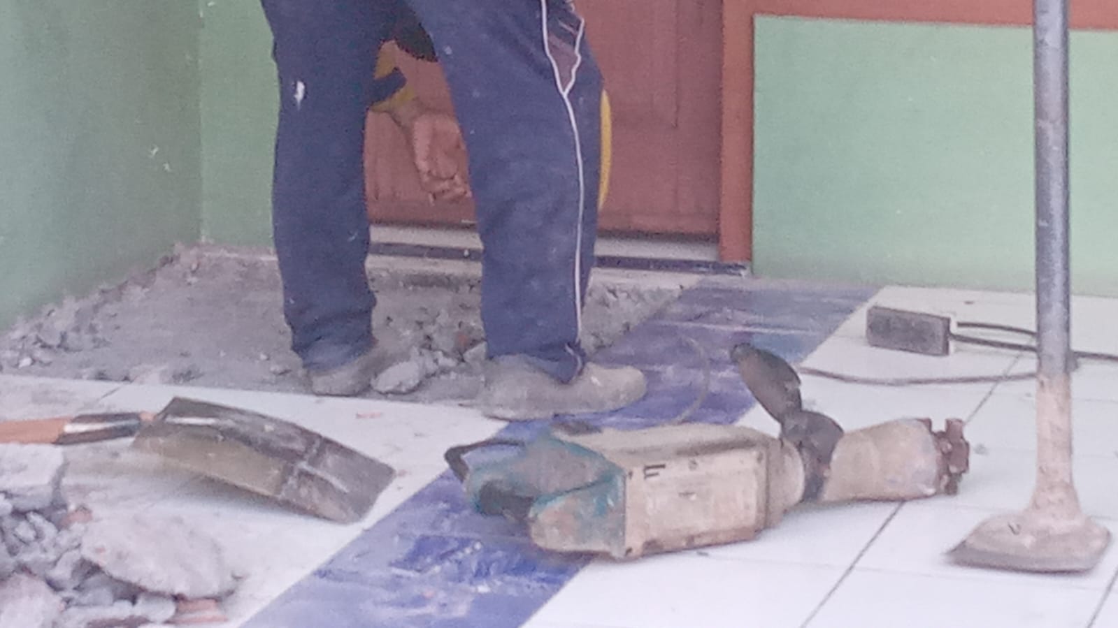 Peletakkan Batu Pertama